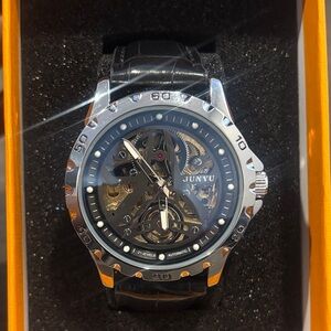 JUNYU Black and Silver Watch